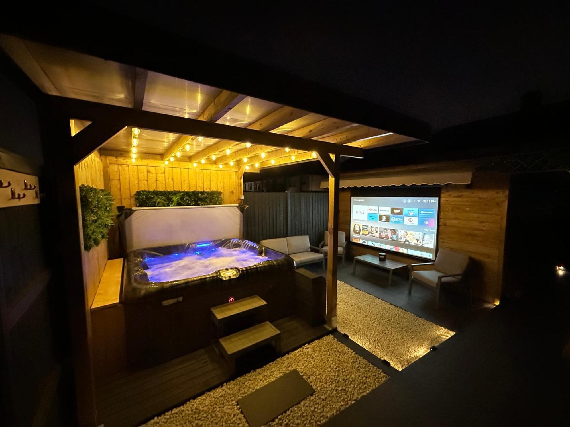 Wild & Free Hot Tub Retreat Apartment Dartford Exterior photo